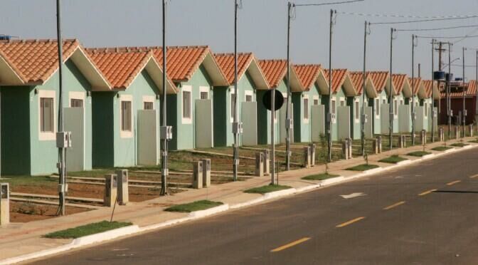 Imagem de compartilhamento para o artigo Prefeito Valdir Júnior lidera avanço na habitação para comunidades indígenas de Nioaque da MS Todo dia